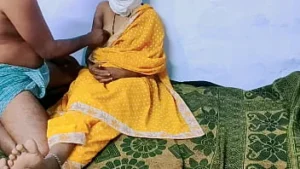 Honymoon Xxx Yellow Color Sary In Sexy Telugu