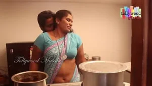 Www Veporn Hot Telugu Masala Aunty Seduced